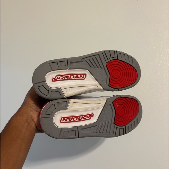 Nike Air Jordan 3 Retro GS 'Fire Red' 2022 Size 4Y Sneakers DM0967 160 - Picture 8 of 8